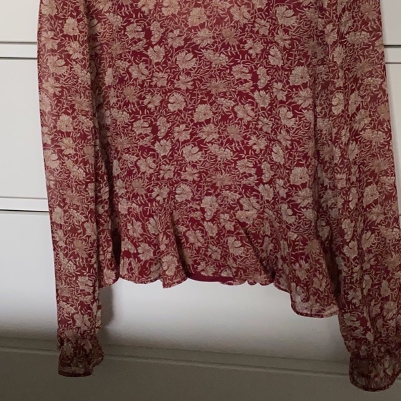 Floral top - Picture 2 of 5